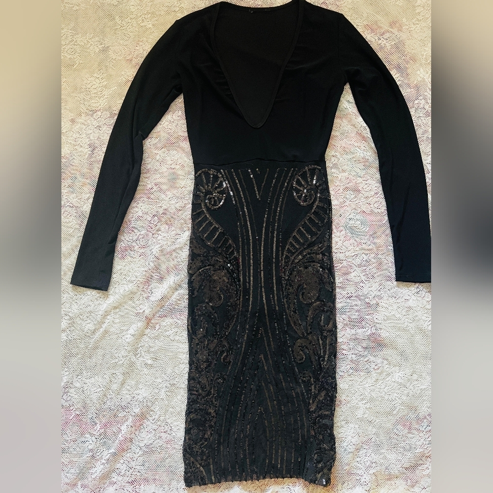Elegant Black Long Sleeve Dress